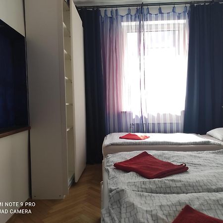 Apartment Maximilian Bratislava Exterior foto