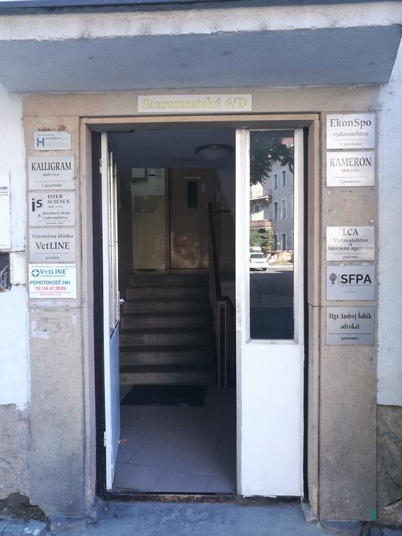 Apartment Maximilian Bratislava Exterior foto